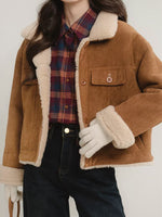 Load image into Gallery viewer, Retro Shearling Jacket