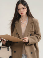 Load image into Gallery viewer, Horizon Trail Wool Coat
