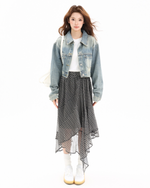 Load image into Gallery viewer, Vintage Washed Cropped Denim Jacket
