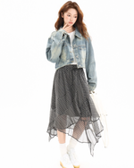Load image into Gallery viewer, Vintage Washed Cropped Denim Jacket
