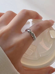 Lumière Argentée Silver Metallic Finger Ring